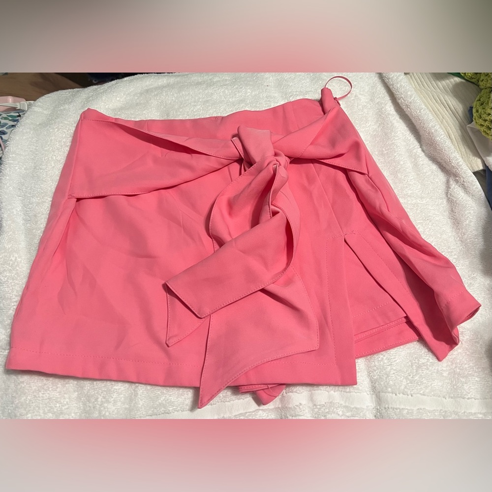 Pink skort with tie